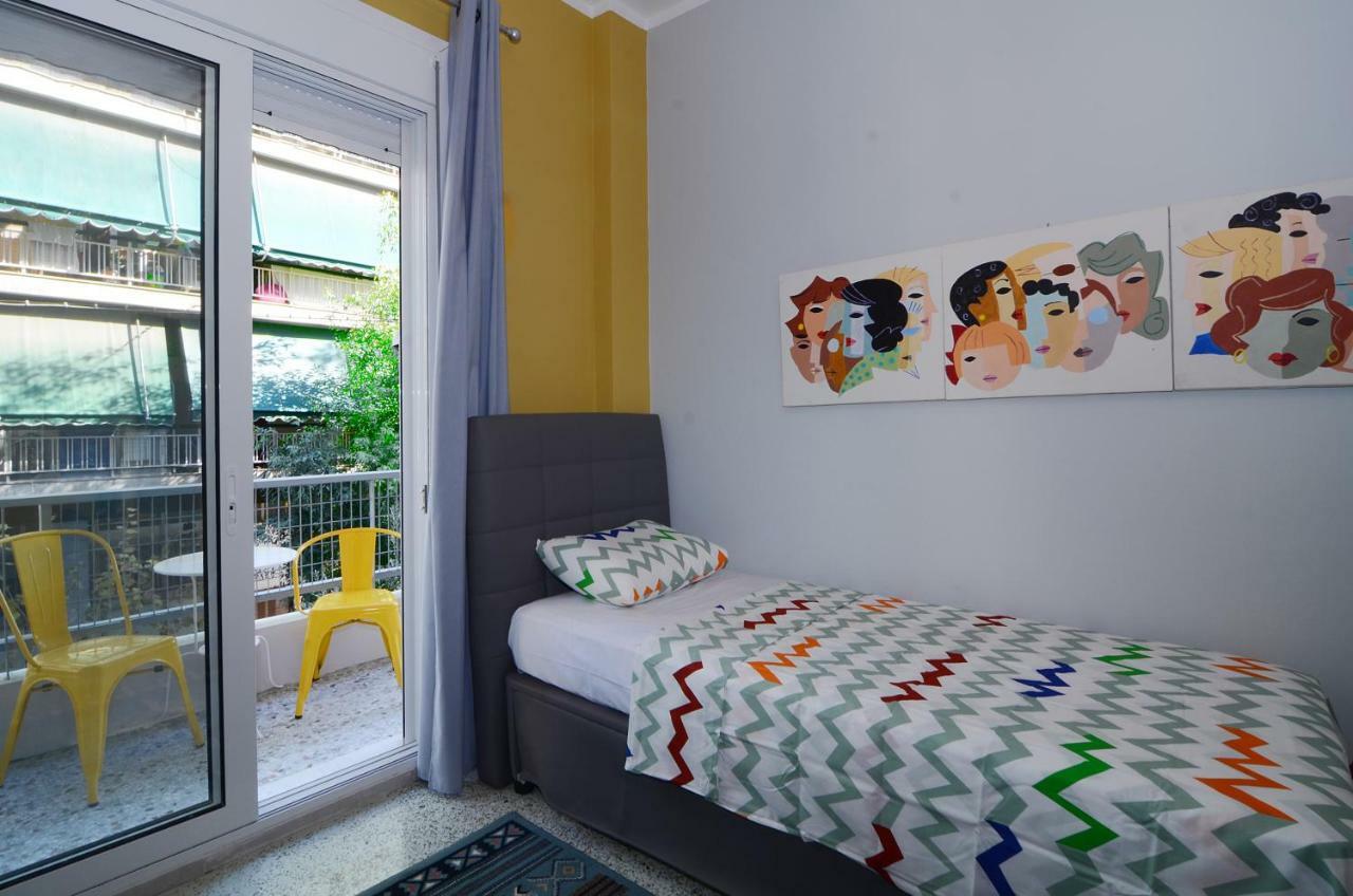 Apartamento Urban Art Experience With Acropolis View Atenas Exterior foto